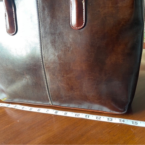 Vintage Beautiful Brown Leather Handbag - Picture 11 of 12